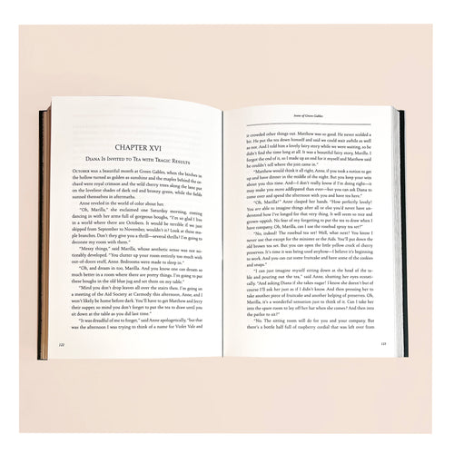 Anne of Green Gables by Lucy Maud Montgomery – Peter Pauper Press.